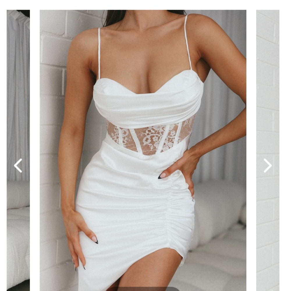 Selfie Leslie white lace dress, size xs, brand new!